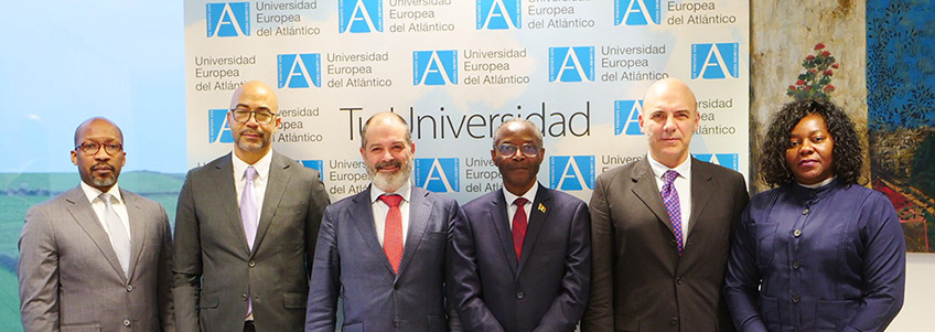FUNIBER and the Bornito de Sousa Foundation sign an agreement during the visit of former Vice President of the Republic of Angola to UNEATLANTICO