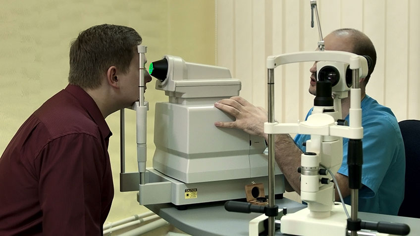 FUNIBER researchers collaborate in an international study on the use of the pupillometer to predict anxiety in medical students